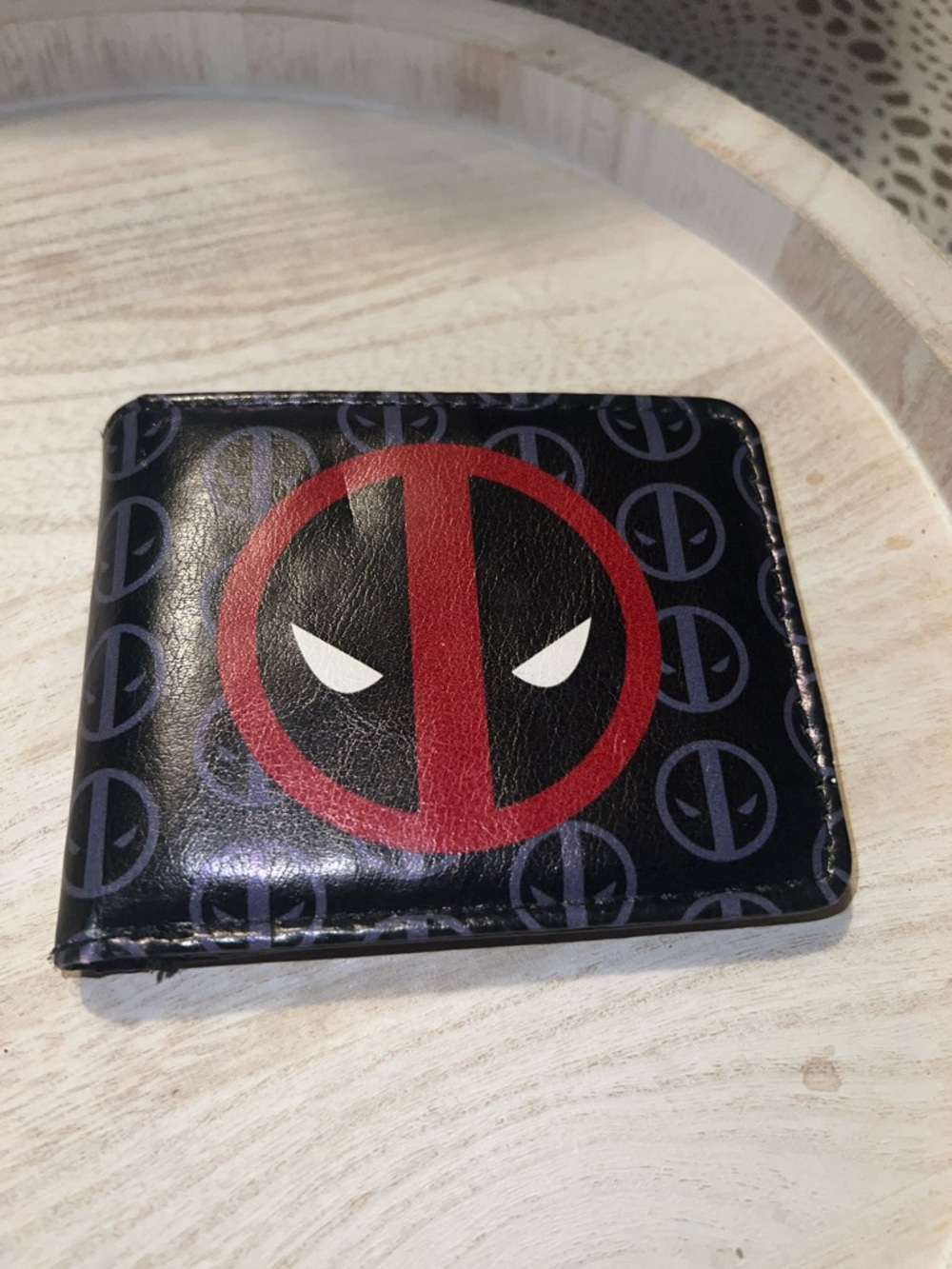 Deadpool Logo Black and Red Men's Bifold Wallet